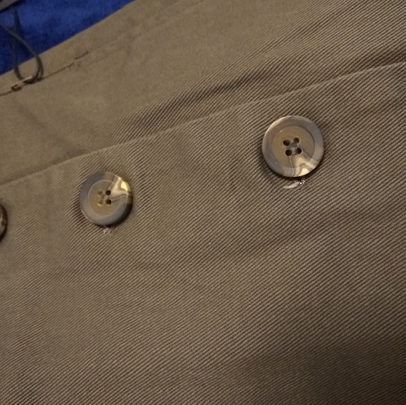 Olive mini skirt - Picture 3 of 4